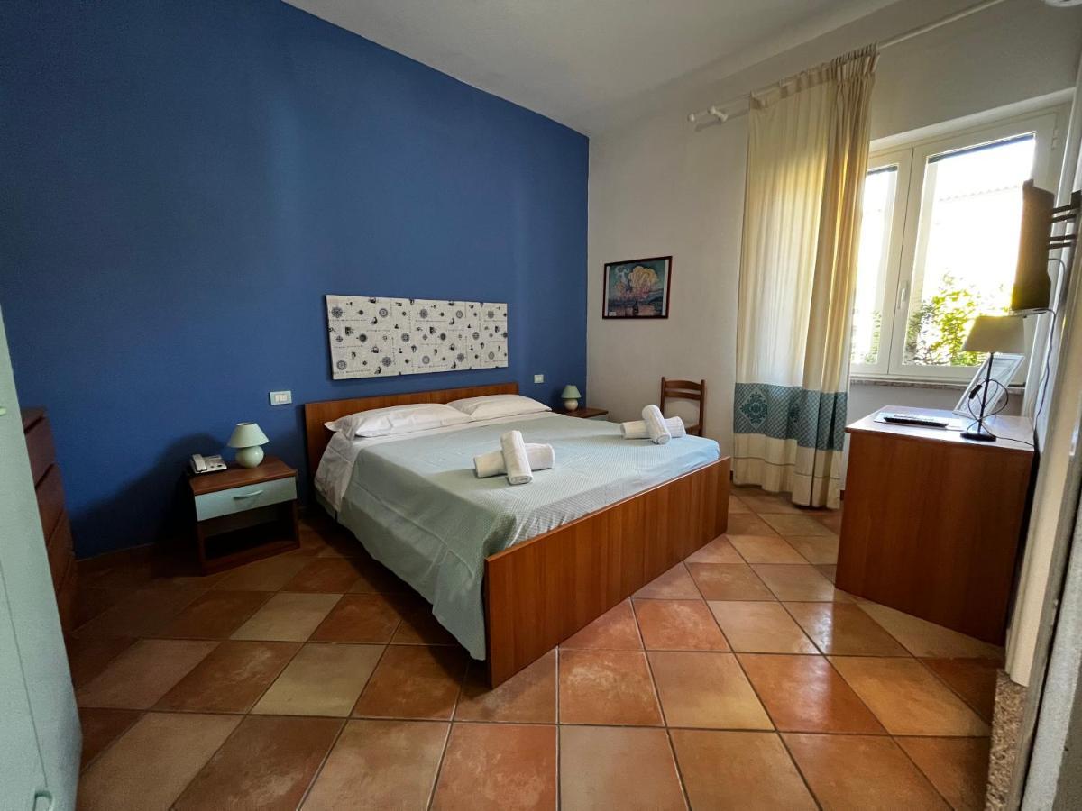 Hotel Frassetto Санта-Тереза-Галлура Экстерьер фото